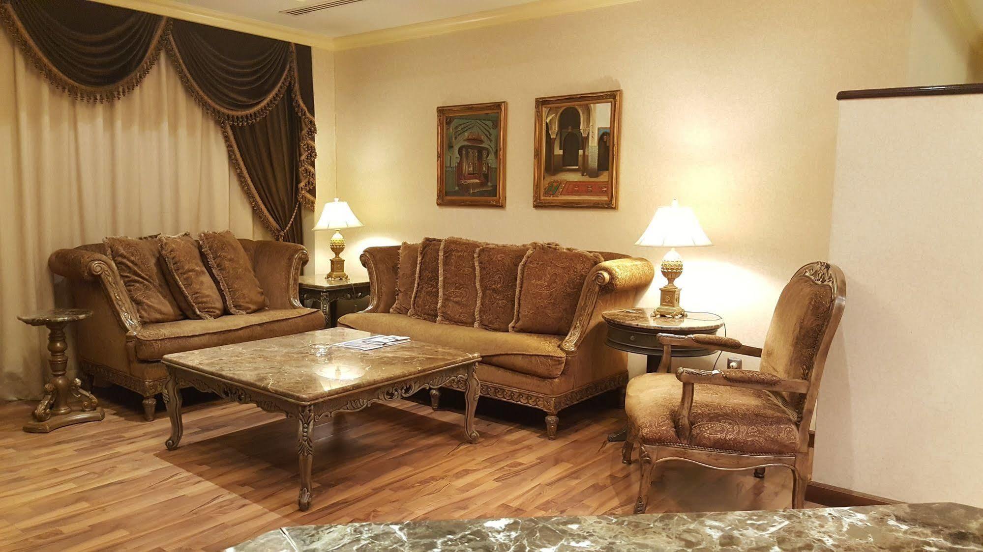 Amjad Royal Suites Hotel Jeddah Eksteriør billede