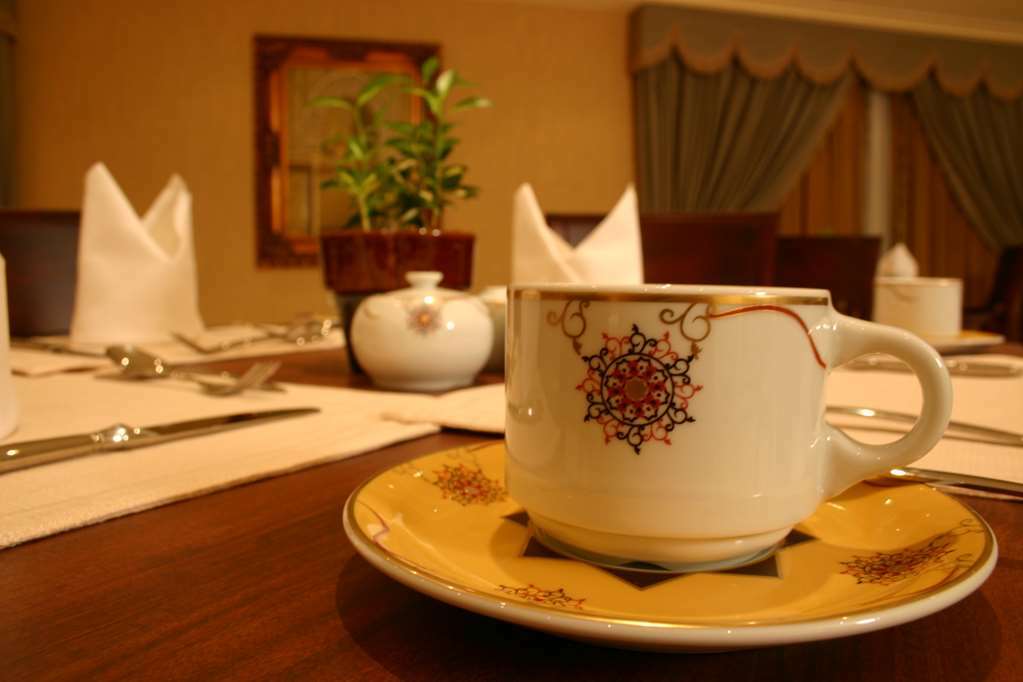 Amjad Royal Suites Hotel Jeddah Restaurant billede